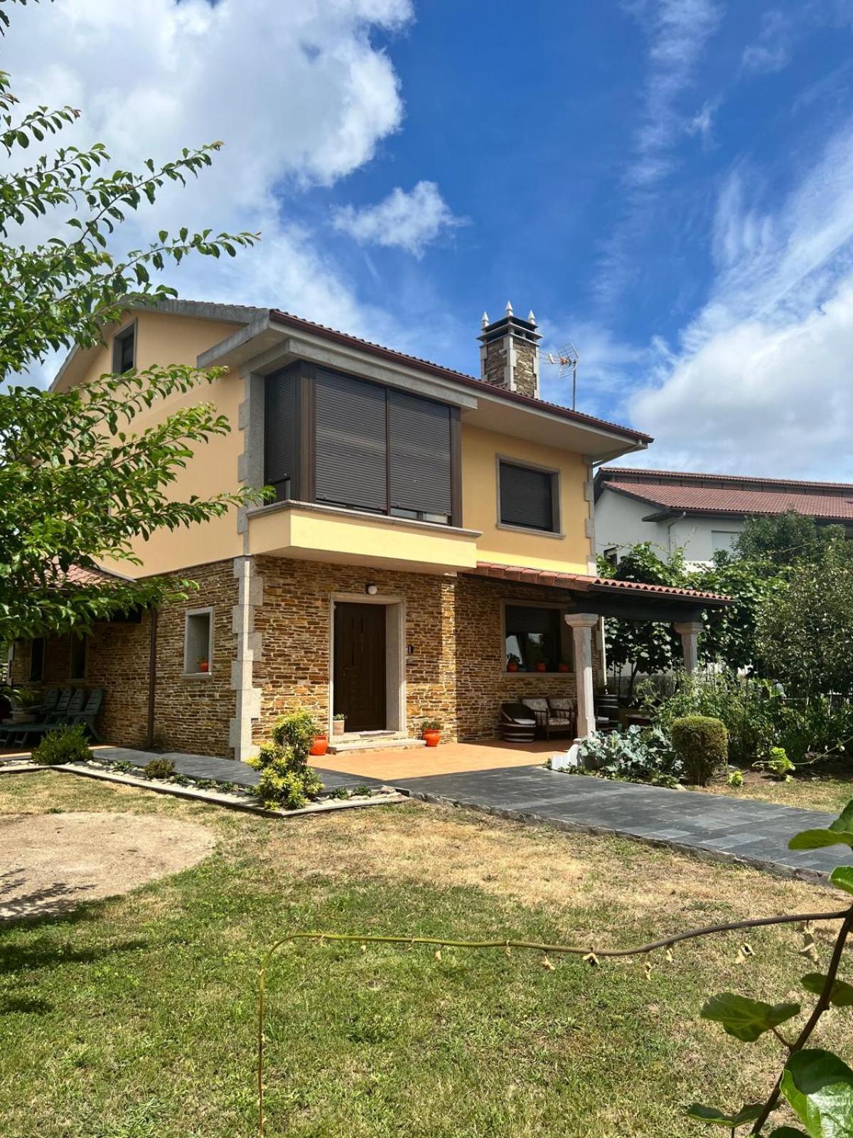 Vivienda Turistica Os Galegos En Palas De Rey 팔라스 데 레이 외부 사진